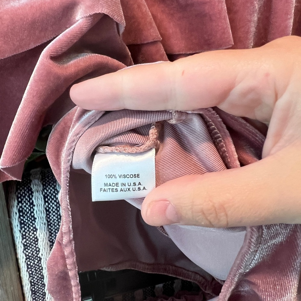 Miss Los Angeles women’s 2 piece velvet set size XS - Picture 11 of 15